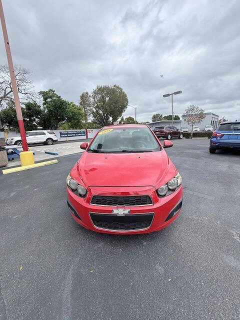 Used 2014 Chevrolet Sonic LT image 9
