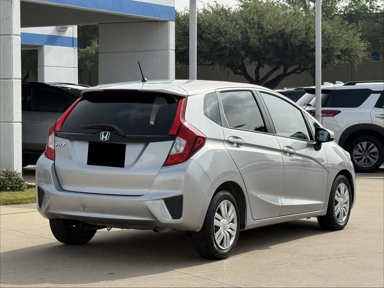Used 2017 Honda Fit LX image 4