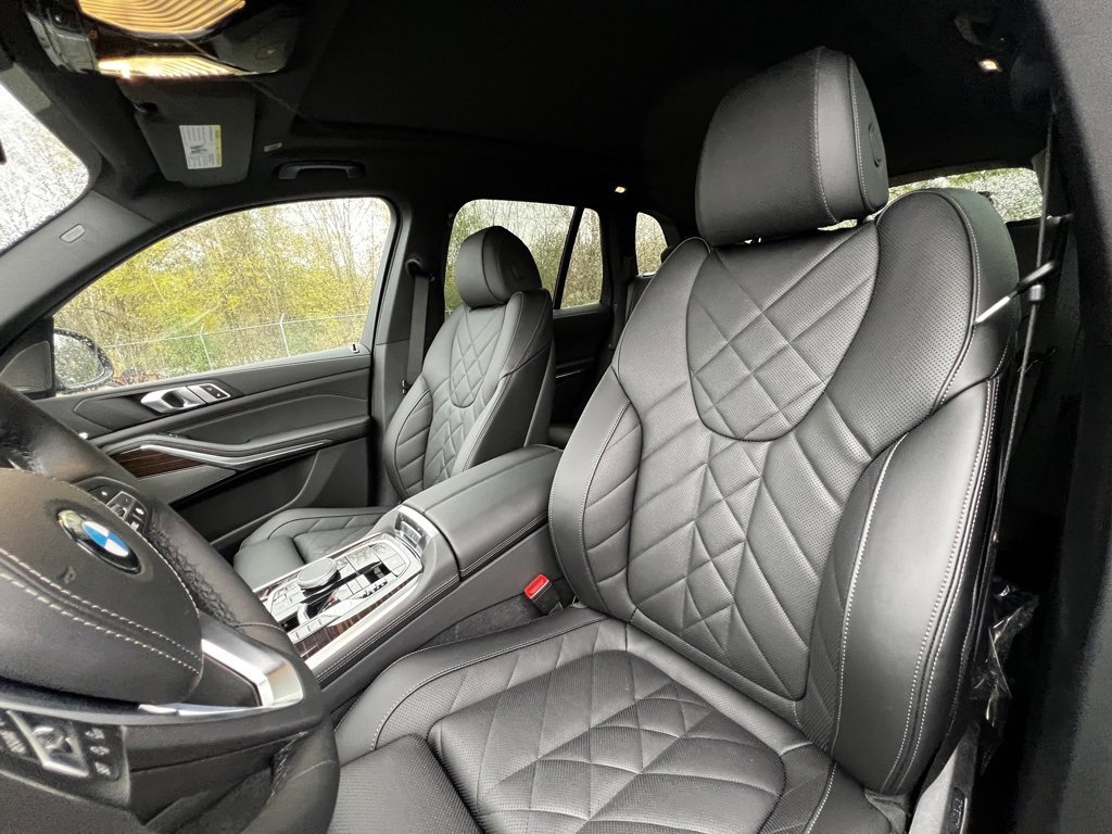 New 2026 BMW X5 xDrive40i w/ Premium Package image 11