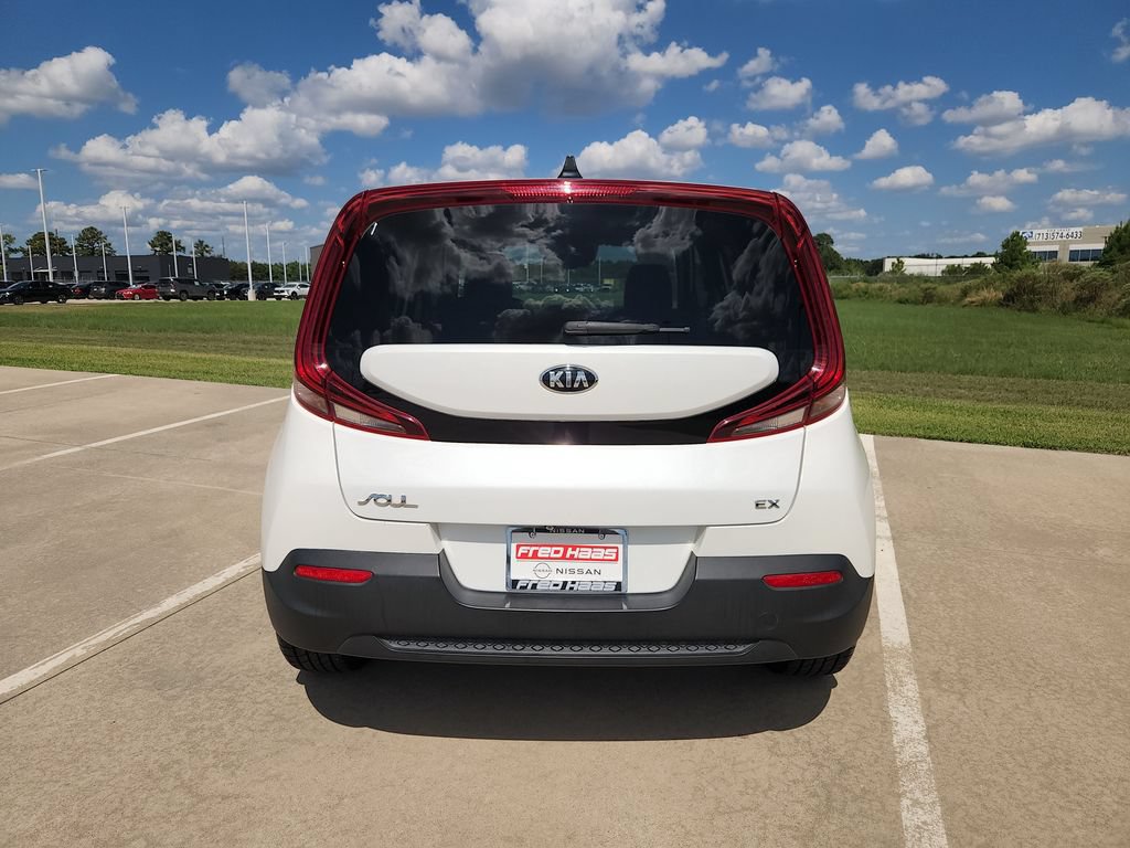 Used 2020 Kia Soul EX w/ Option Group 015 FWD image 9