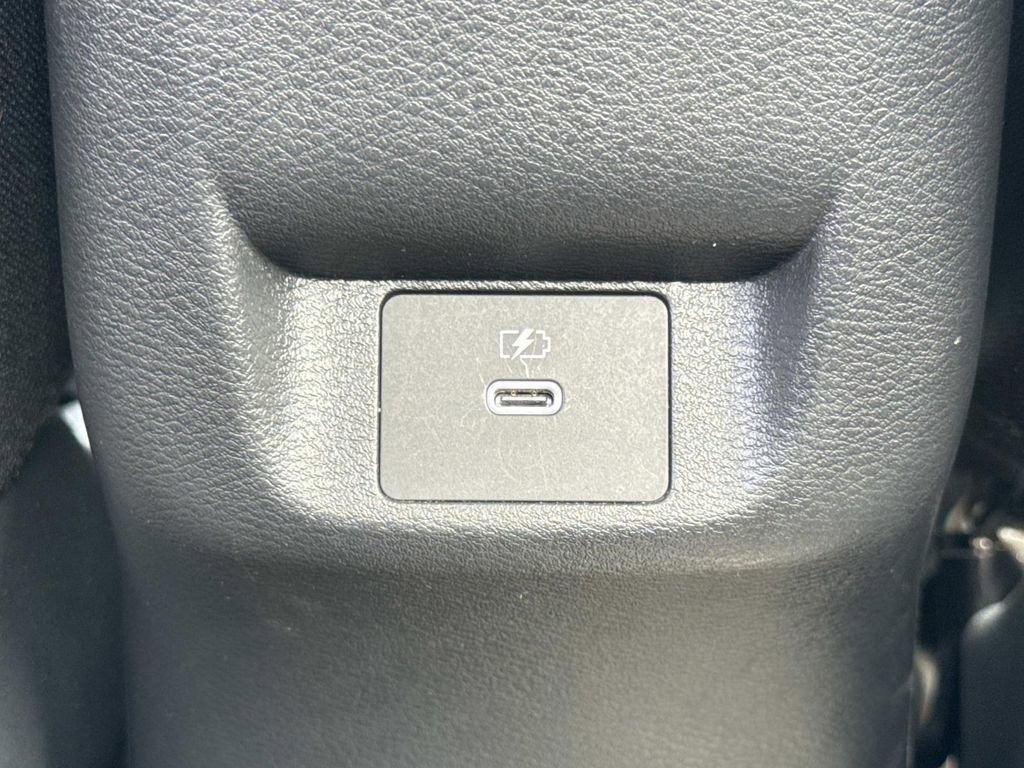 Used 2025 Nissan Versa SV FWD image 16