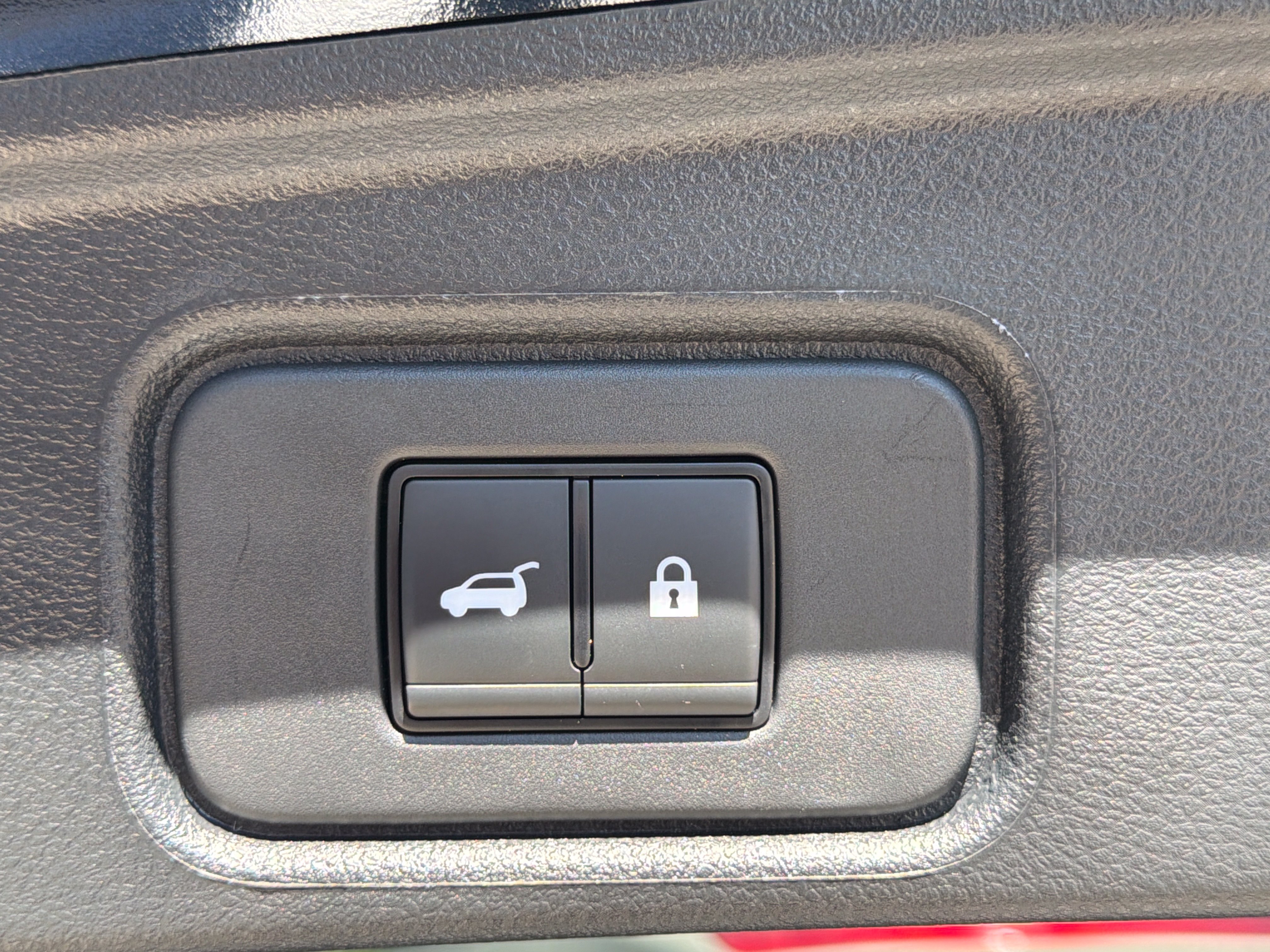 Used 2025 Nissan Pathfinder Platinum w/ Cargo Package FWD image 35