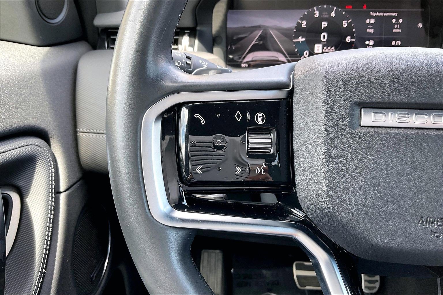 Certified 2024 Land Rover Discovery Sport Dynamic SE AWD/4WD image 22