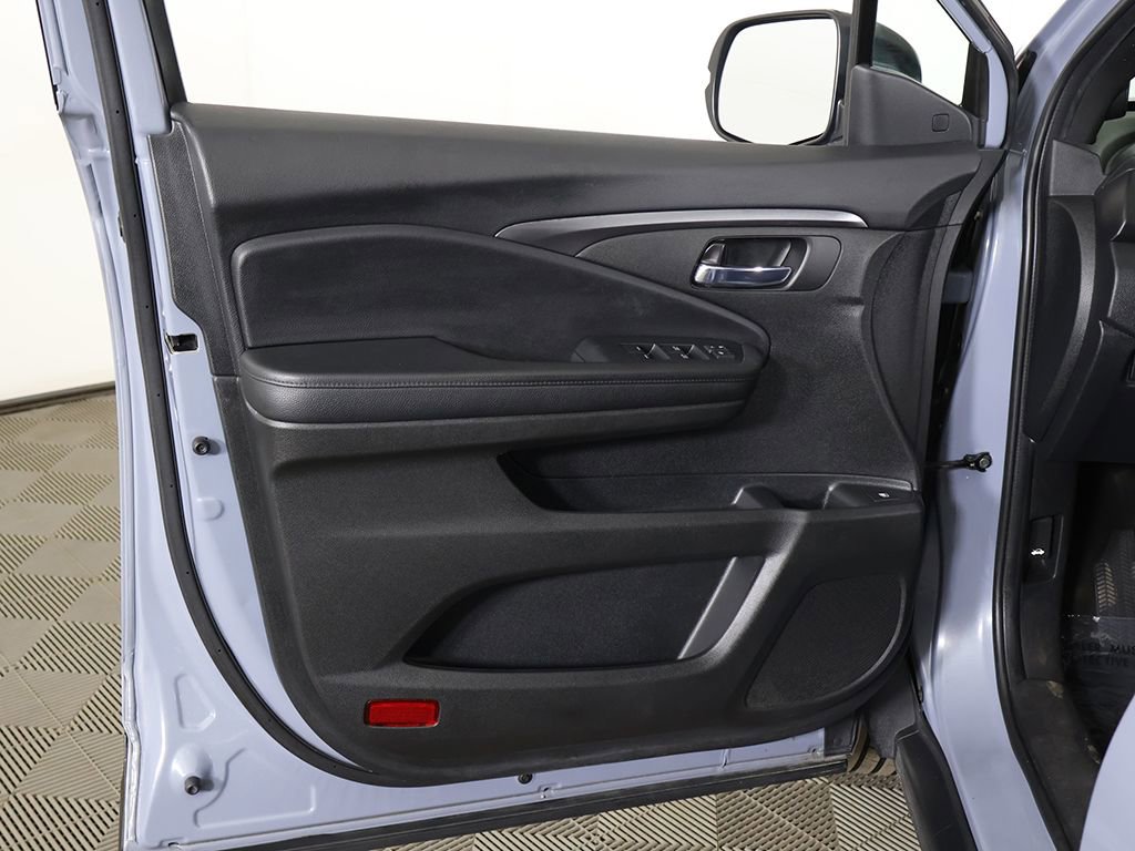 Used 2022 Honda Pilot Sport image 23