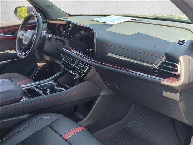 Used 2024 Chevrolet Traverse RS FWD image 21