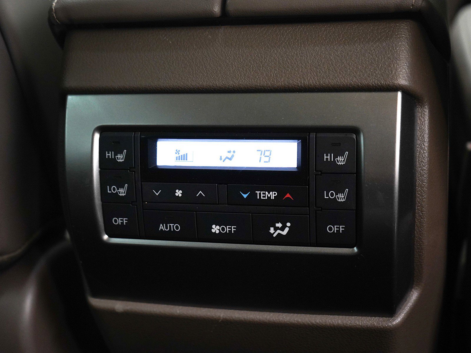 Used 2023 Lexus GX 460 Premium w/ Premium Package image 19