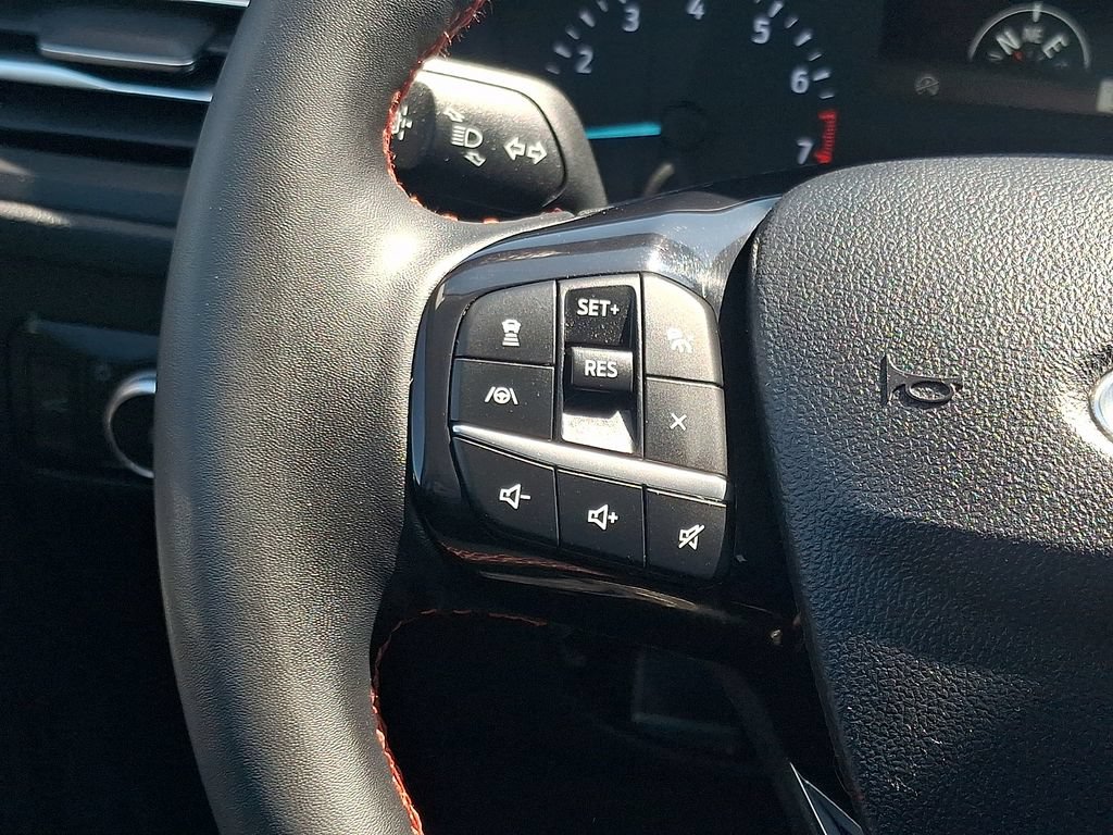 Used 2022 Ford Escape SEL w/ SEL Stealth AWD Package image 21