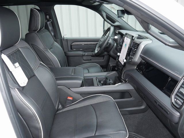 New 2026 RAM 3500 Limited AWD/4WD image 31