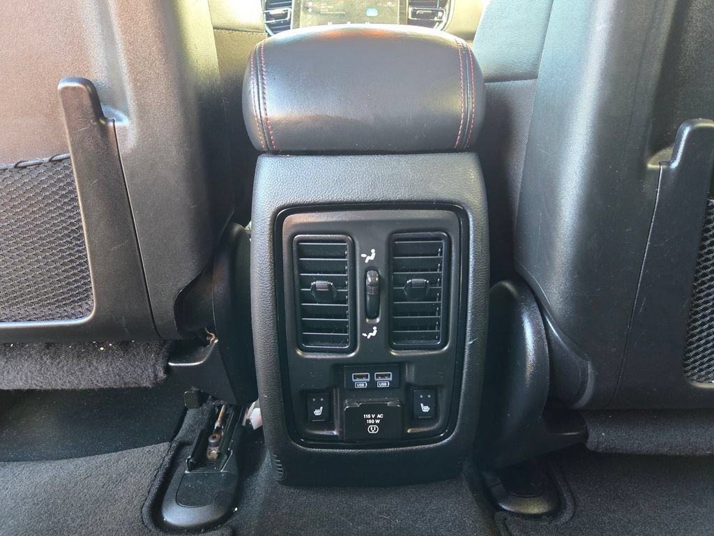 Used 2022 Dodge Durango R/T w/ Blacktop Package AWD/4WD image 37