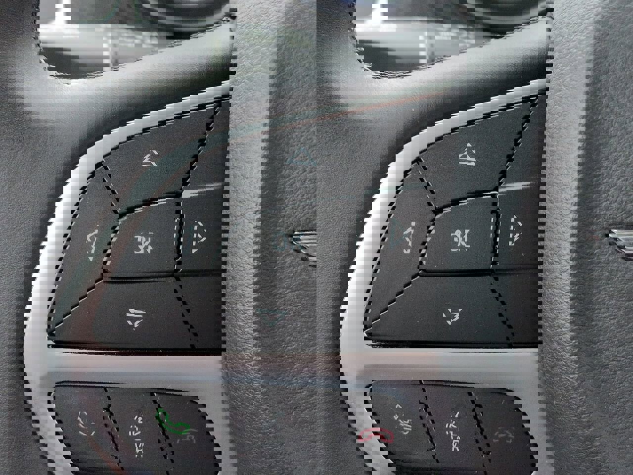 Certified 2016 Chrysler 300 Limited w/ Driver Convenience Group image 22