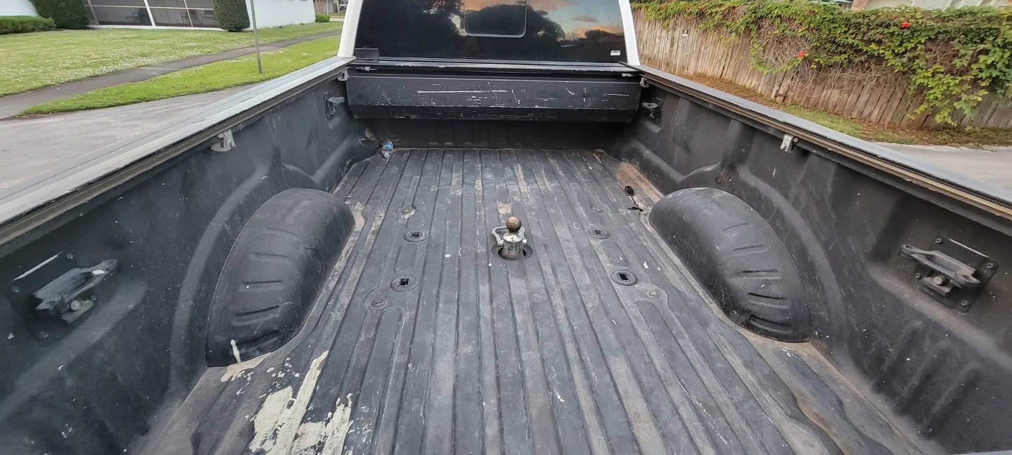 Used 2019 Ford F350 Platinum w/ Platinum Ultimate Package AWD/4WD image 15