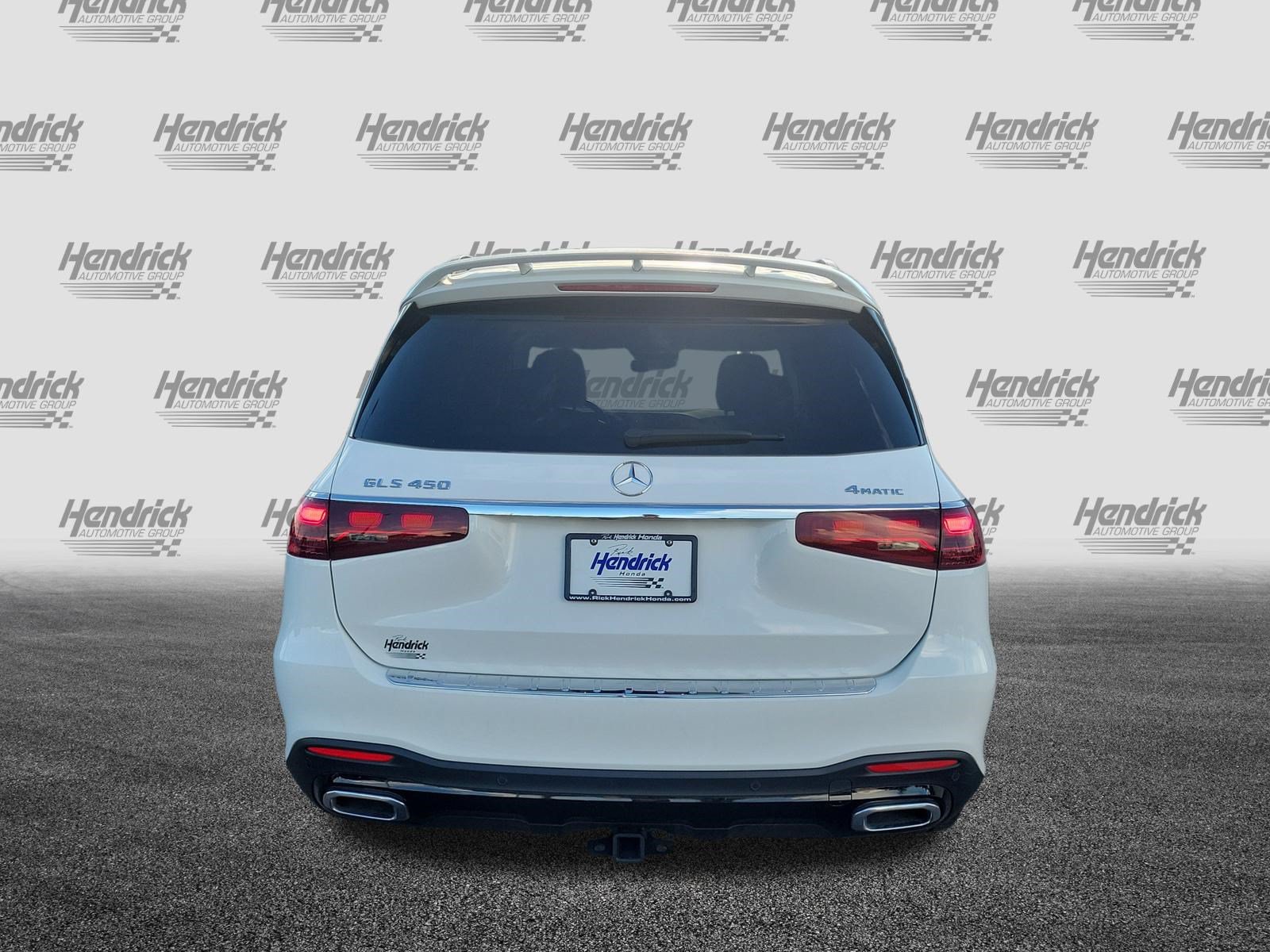Used 2024 Mercedes-Benz GLS 450 4MATIC image 6