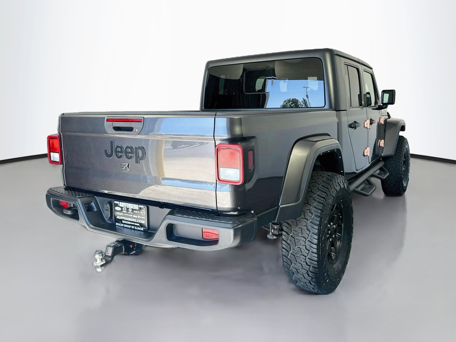 Used 2021 Jeep Gladiator Sport AWD/4WD image 7