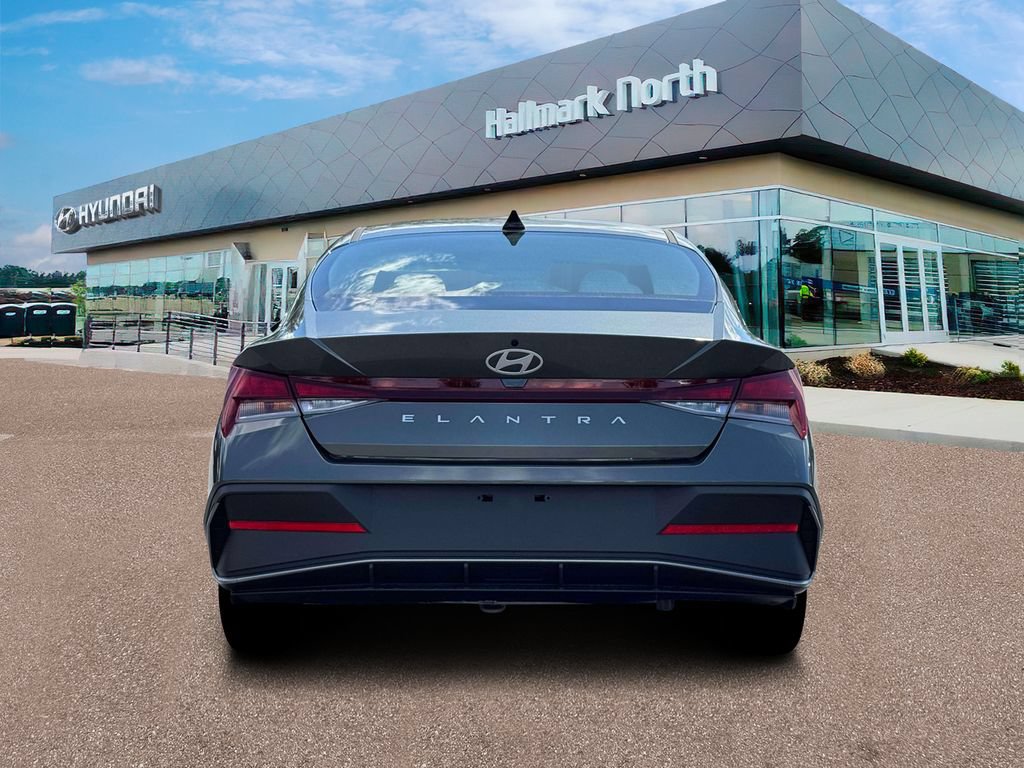 New 2026 Hyundai Elantra SE FWD image 6