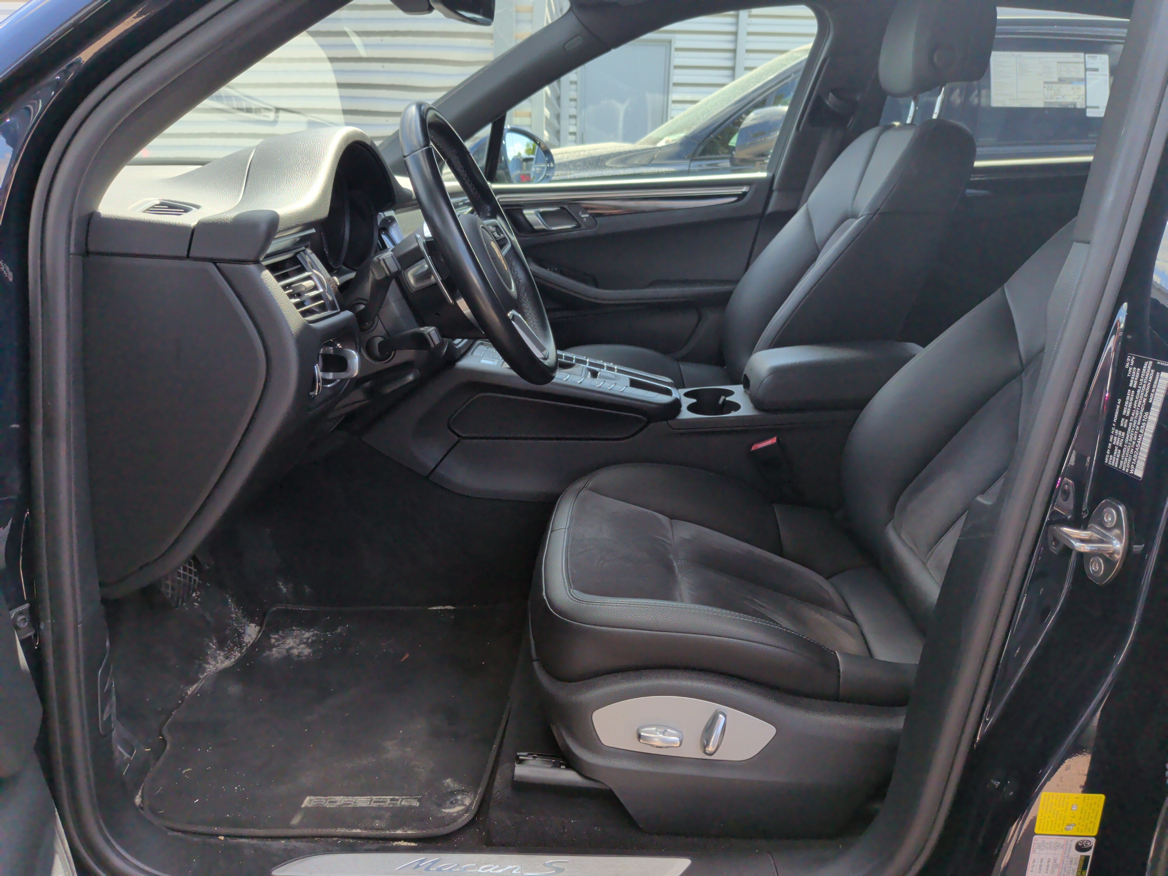Used 2021 Porsche Macan S AWD/4WD image 16