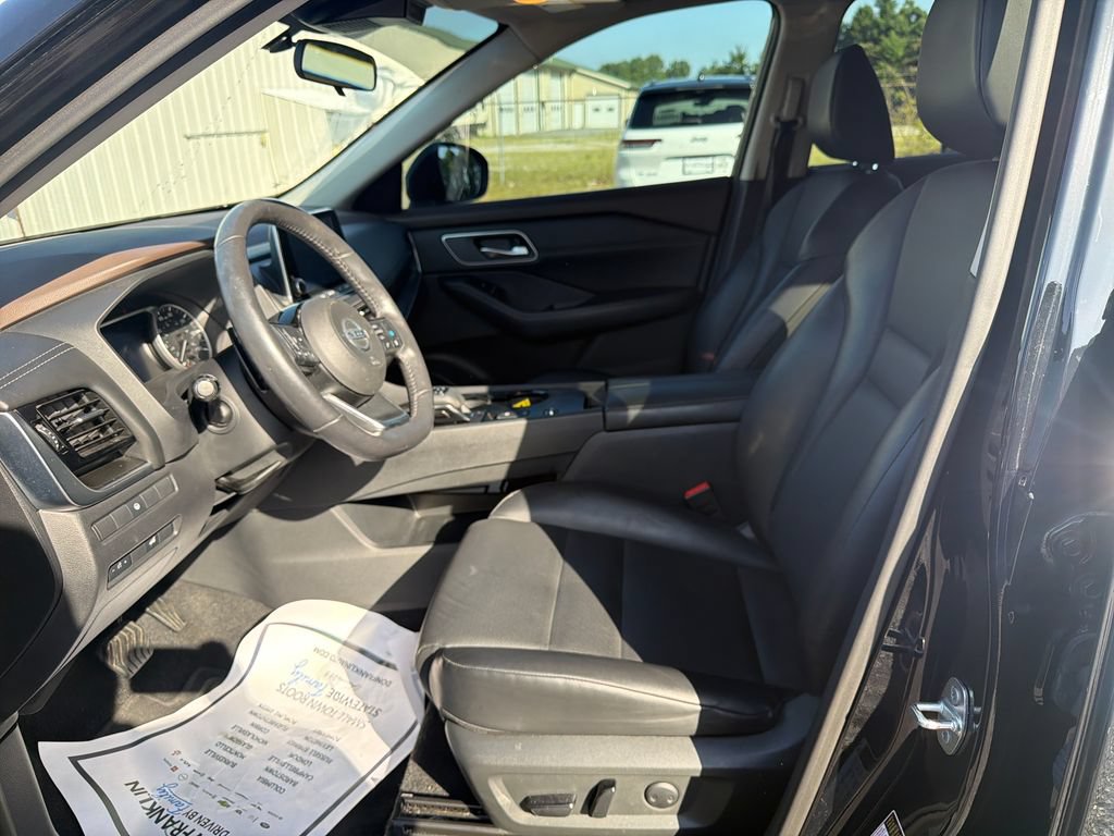 Used 2021 Nissan Rogue SV w/ Premium Package FWD image 9