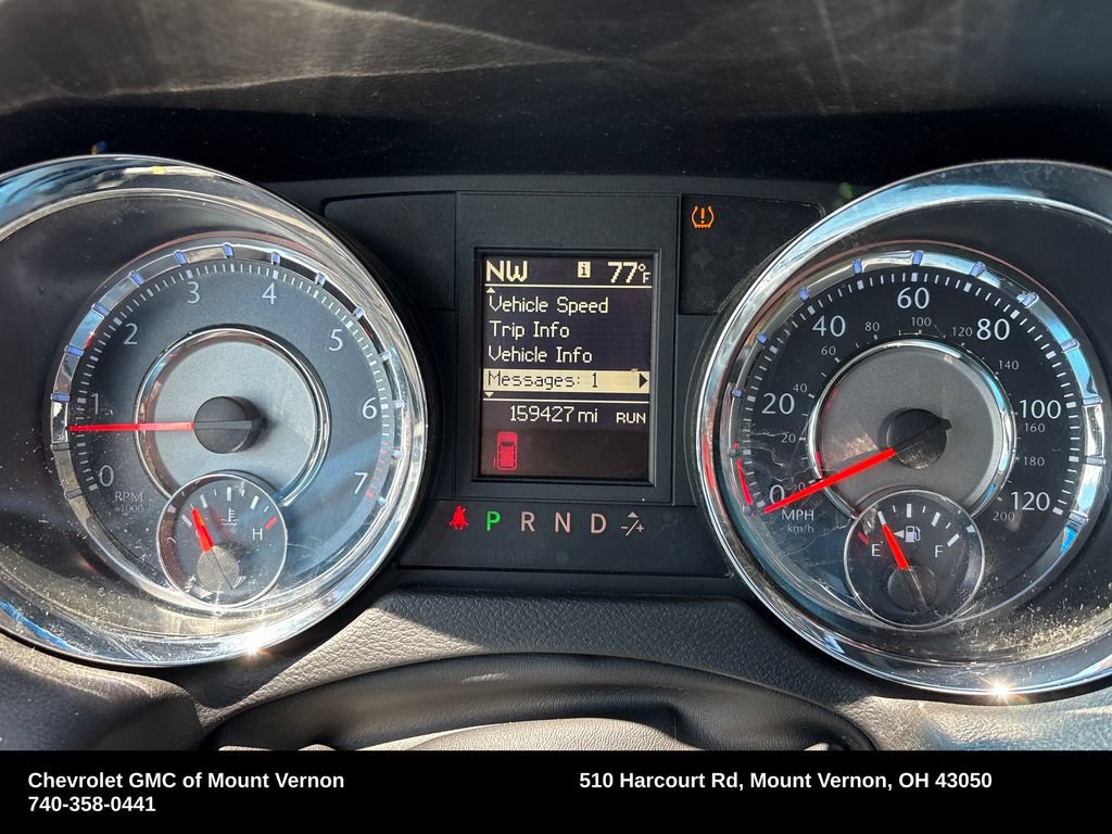 Used 2013 Chrysler Town & Country Touring FWD image 18