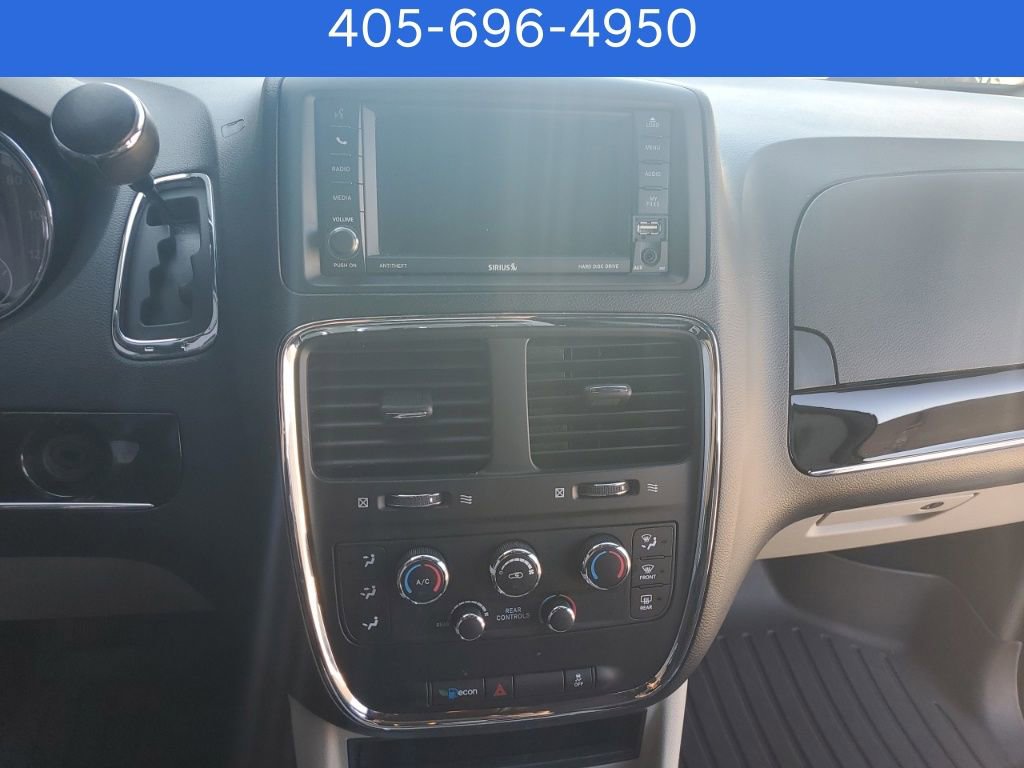 Used 2019 Dodge Grand Caravan SXT image 25