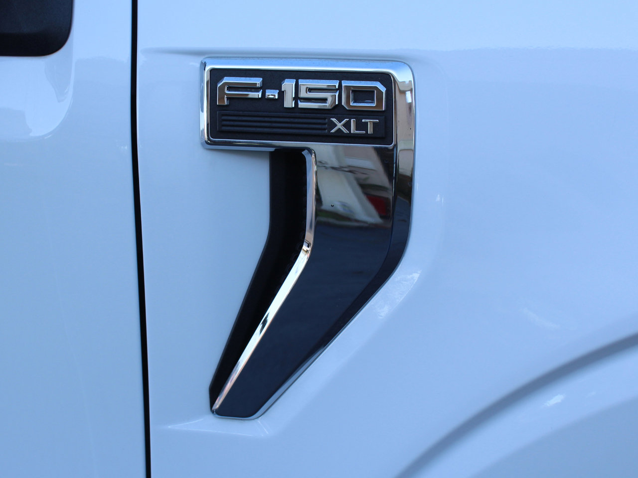 Used 2024 Ford F150 XLT w/ Equipment Group 302A MID image 45