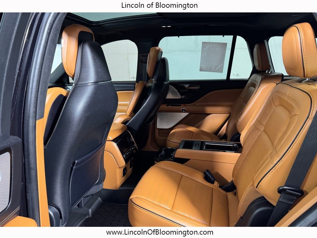 Certified 2023 Lincoln Aviator Black Label w/ Jet Package image 52