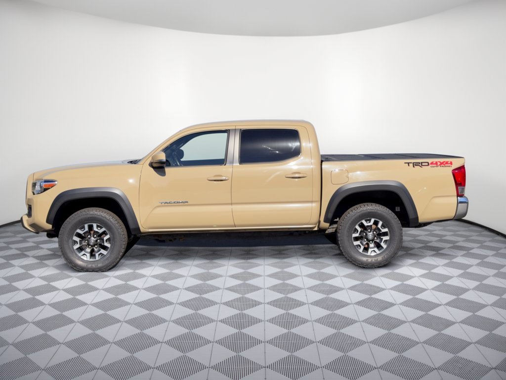 Used 2017 Toyota Tacoma TRD Off-Road w/ Tow Package (A/T) AWD/4WD image 2
