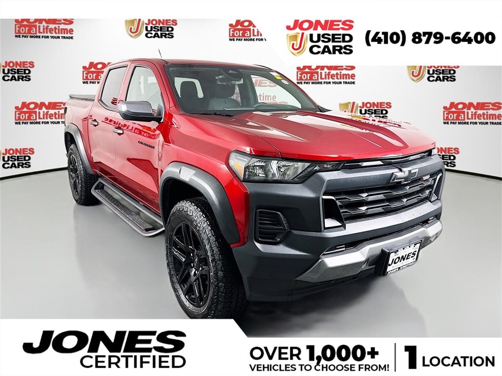 Used 2025 Chevrolet Colorado Trail Boss image 1