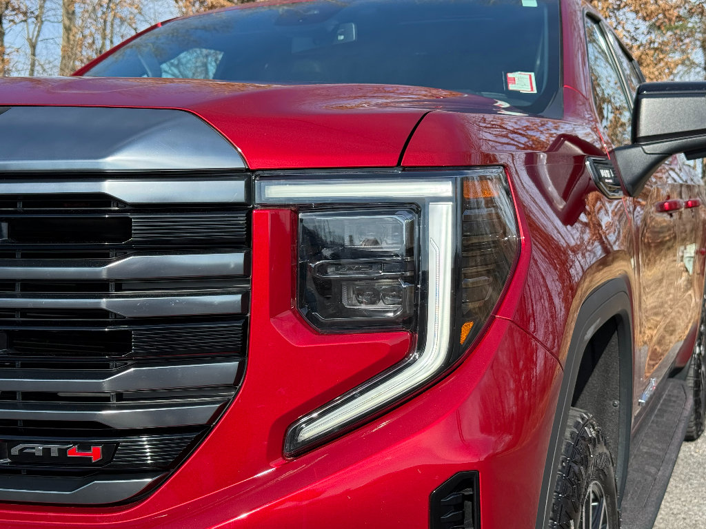 Used 2022 GMC Sierra 1500 AT4 w/ AT4 Premium Package image 16