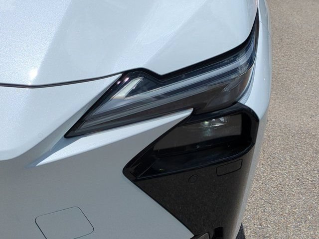 New 2026 Lexus ES 350e FWD image 10