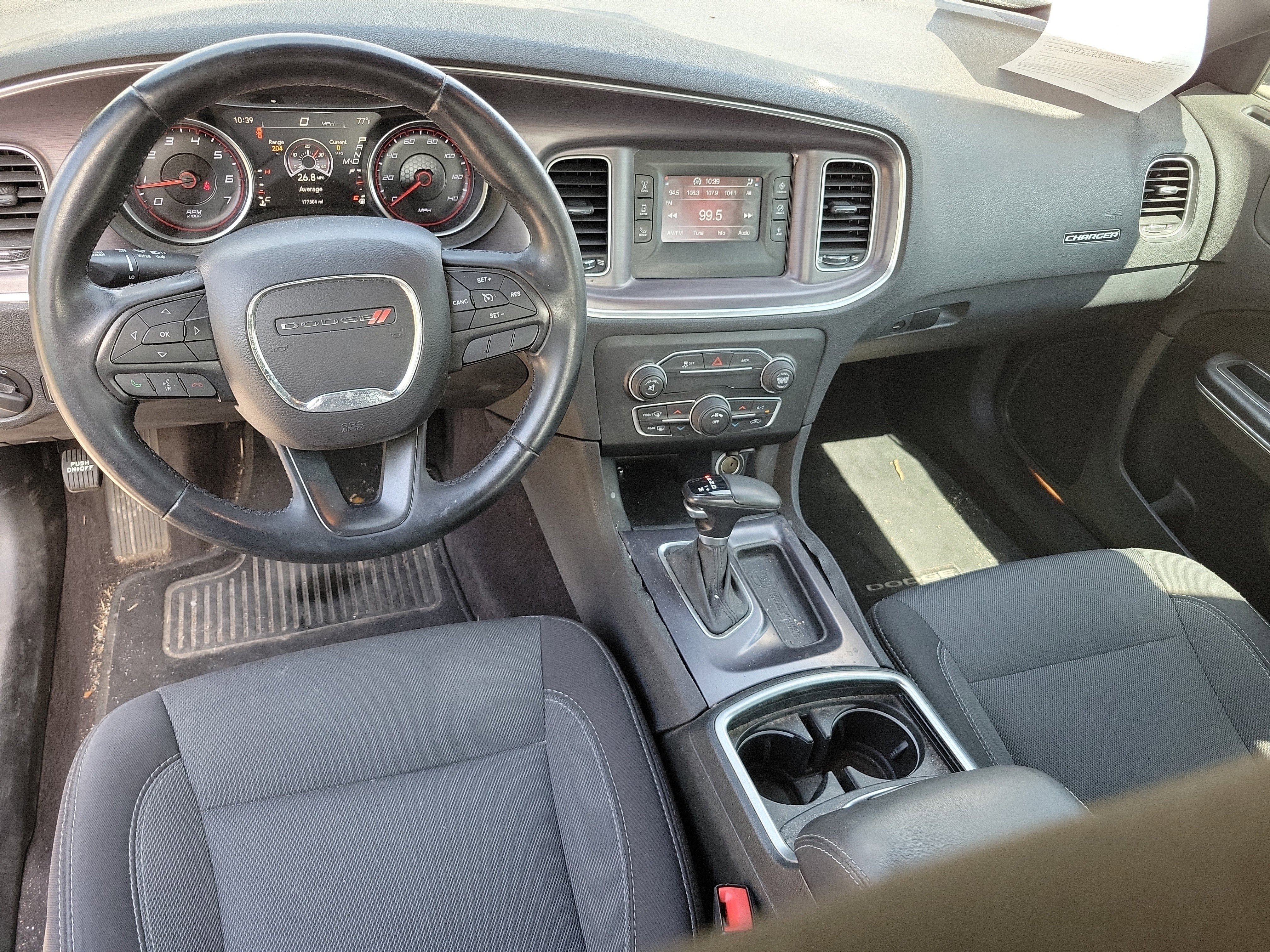 Used 2016 Dodge Charger SE RWD image 8