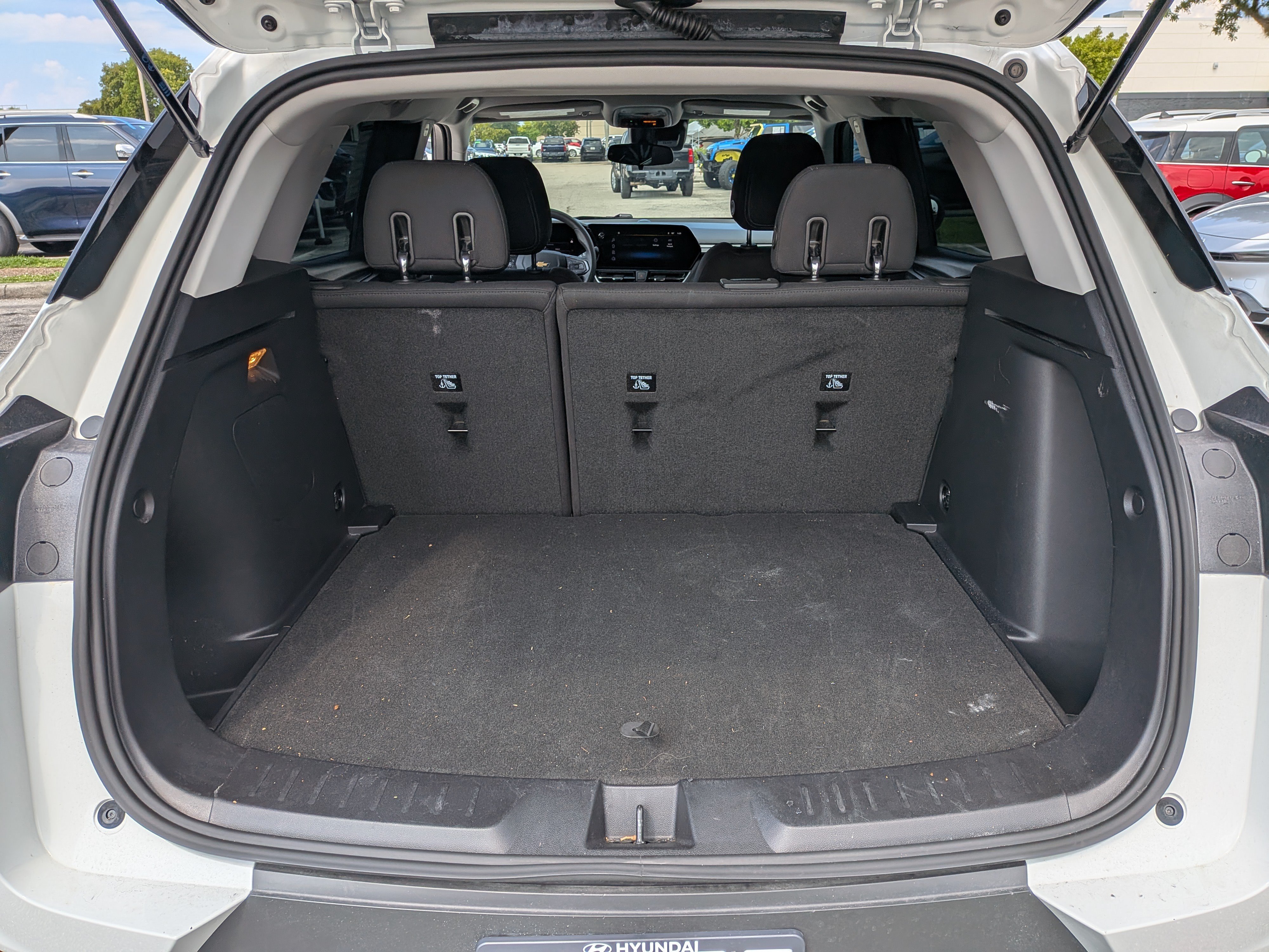 Used 2025 Chevrolet TrailBlazer LS w/ LS Convenience Package FWD image 13