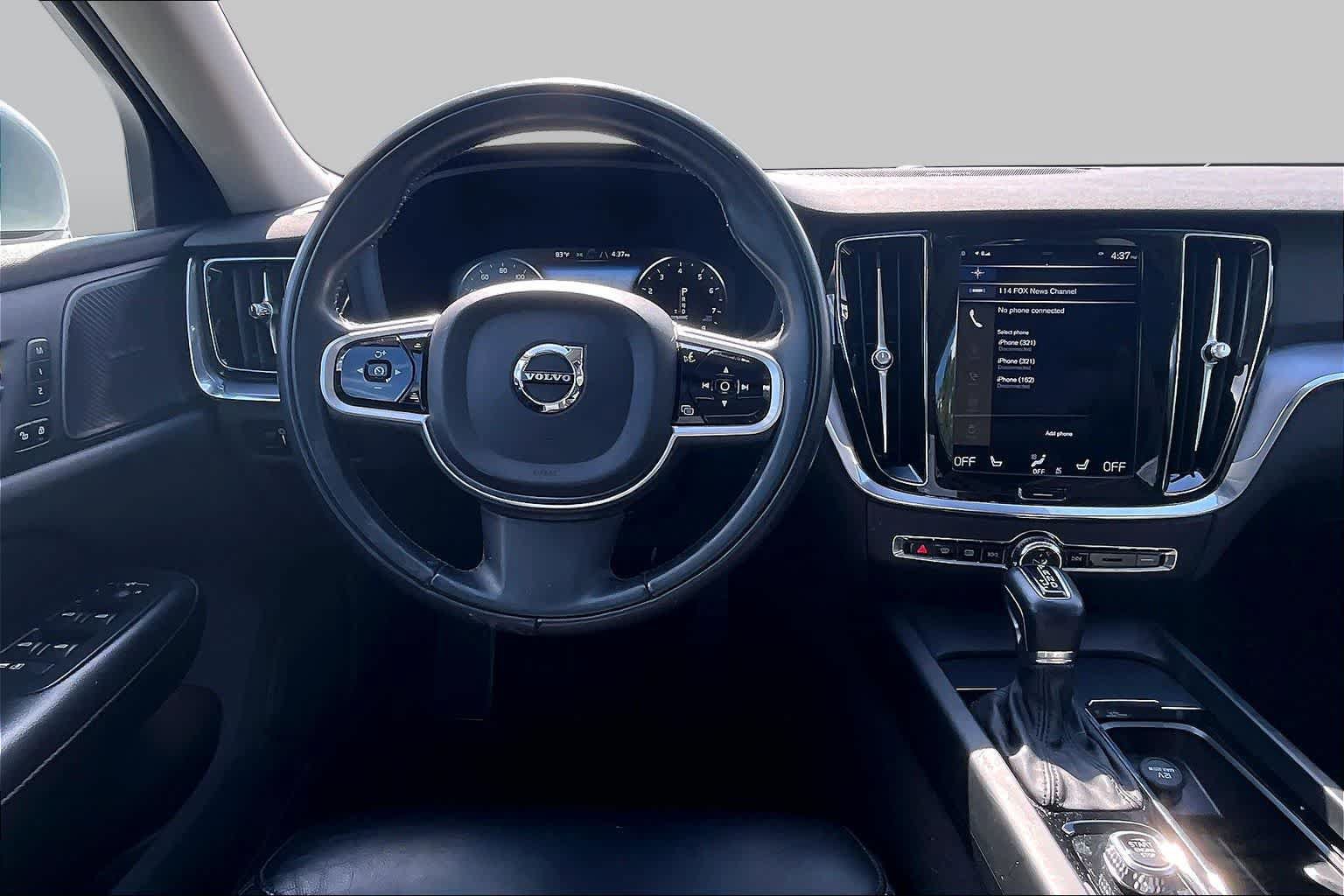 Used 2020 Volvo S60 T6 Momentum AWD/4WD image 6