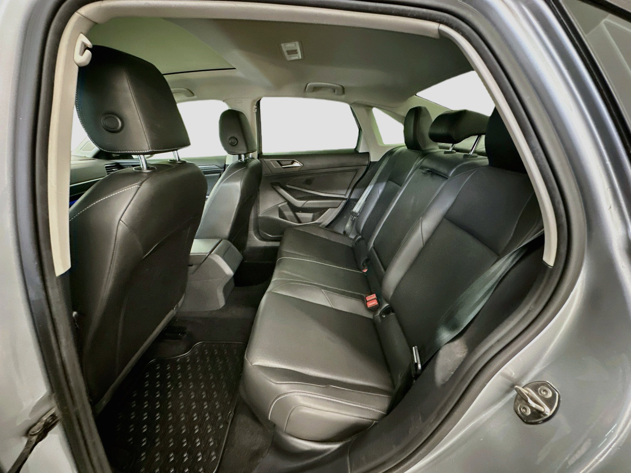 Used 2019 Volkswagen Jetta SEL FWD image 29