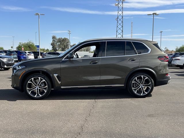 Used 2026 BMW X5 sDrive40i RWD image 9