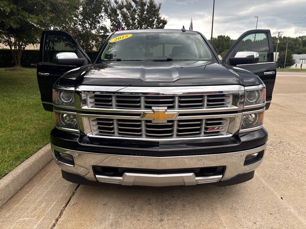 Used 2015 Chevrolet Silverado 1500 LTZ Z71 w/ LTZ Plus Package AWD/4WD image 8