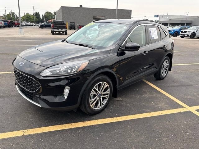 Used 2022 Ford Escape SEL w/ Class II Trailer Tow Package AWD/4WD image 16