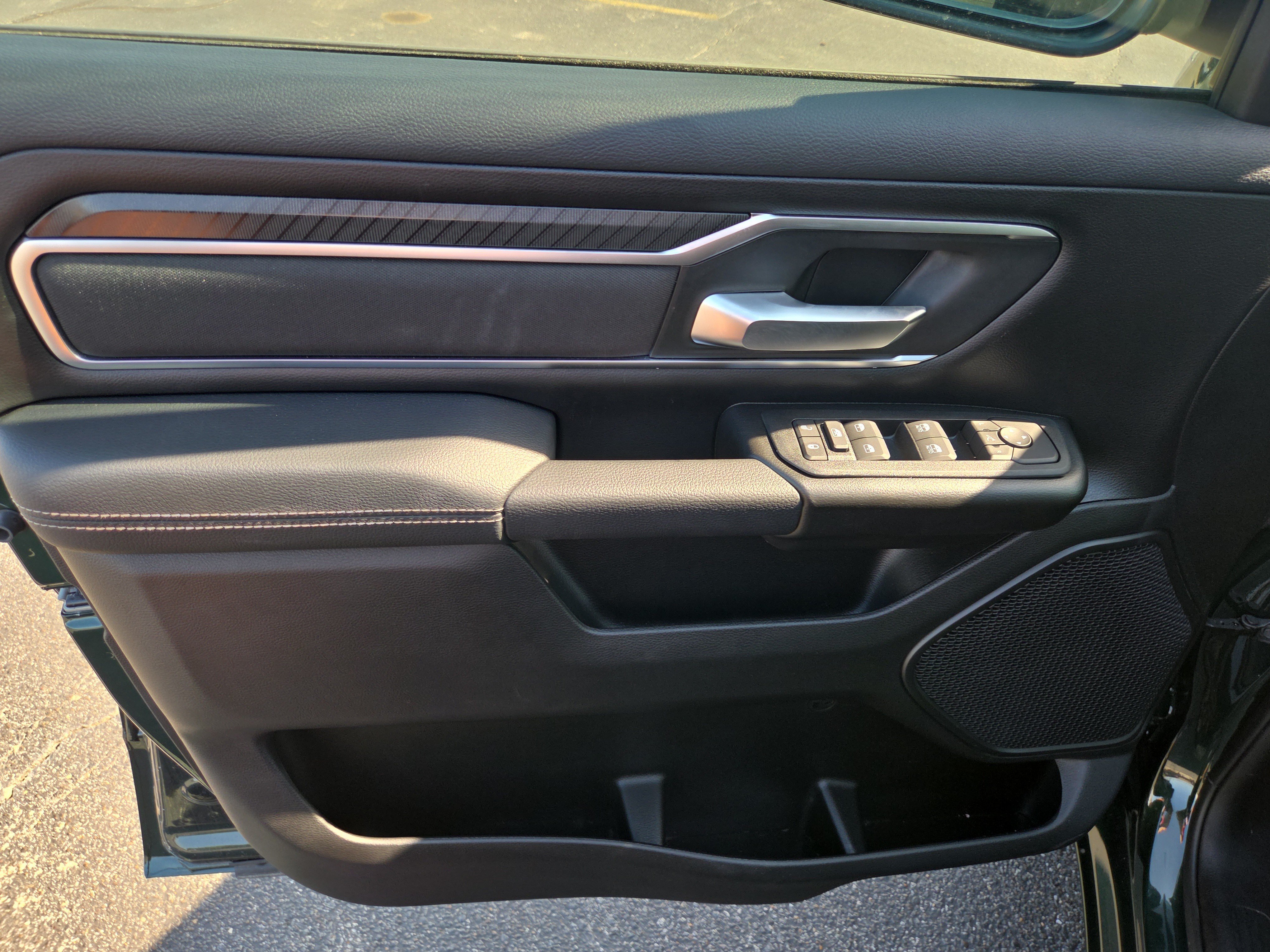 New 2026 RAM 1500 Big Horn AWD/4WD image 5