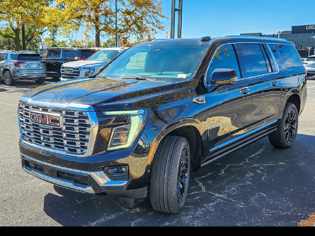 New 2026 GMC Yukon XL Denali w/ Sun & Power Step Package AWD/4WD image 4