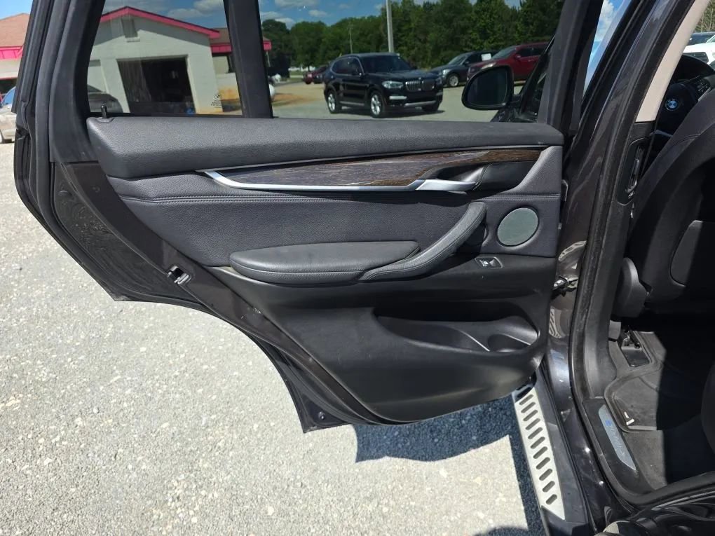 Used 2016 BMW X5 xDrive40e AWD/4WD image 47