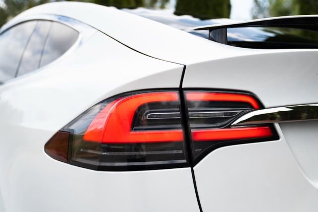 Used 2020 Tesla Model X Long Range image 16