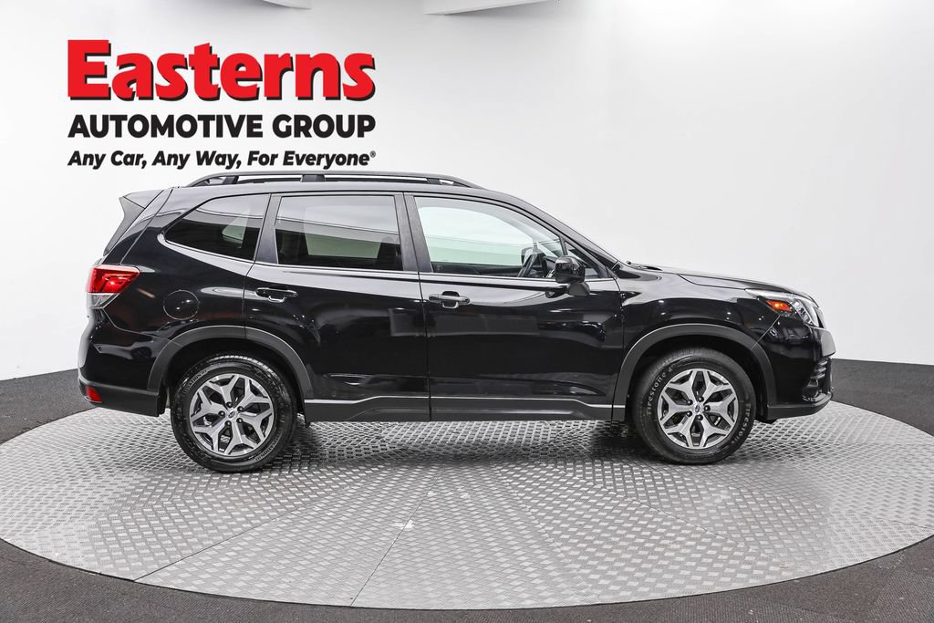 Used 2024 Subaru Forester Premium AWD/4WD image 4