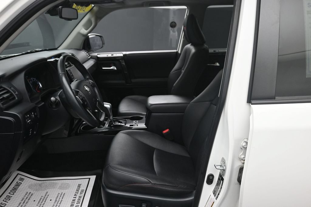 Used 2020 Toyota 4Runner TRD Off-Road Premium w/ Moonroof Package AWD/4WD image 16