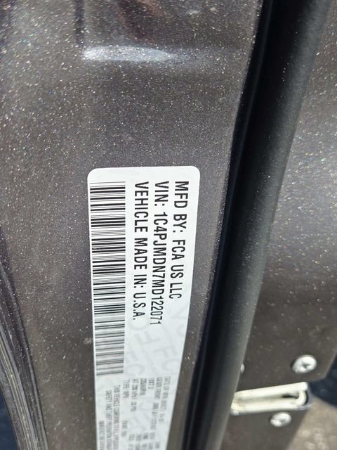 Used 2021 Jeep Cherokee Limited AWD/4WD image 35