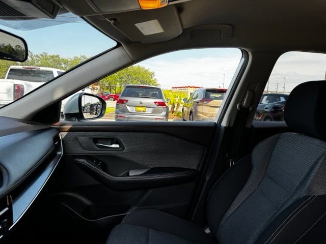 Used 2021 Nissan Rogue SV FWD image 26