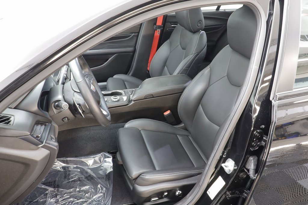 Used 2025 Cadillac CT4 V Blackwing w/ Driver Assist Package image 15
