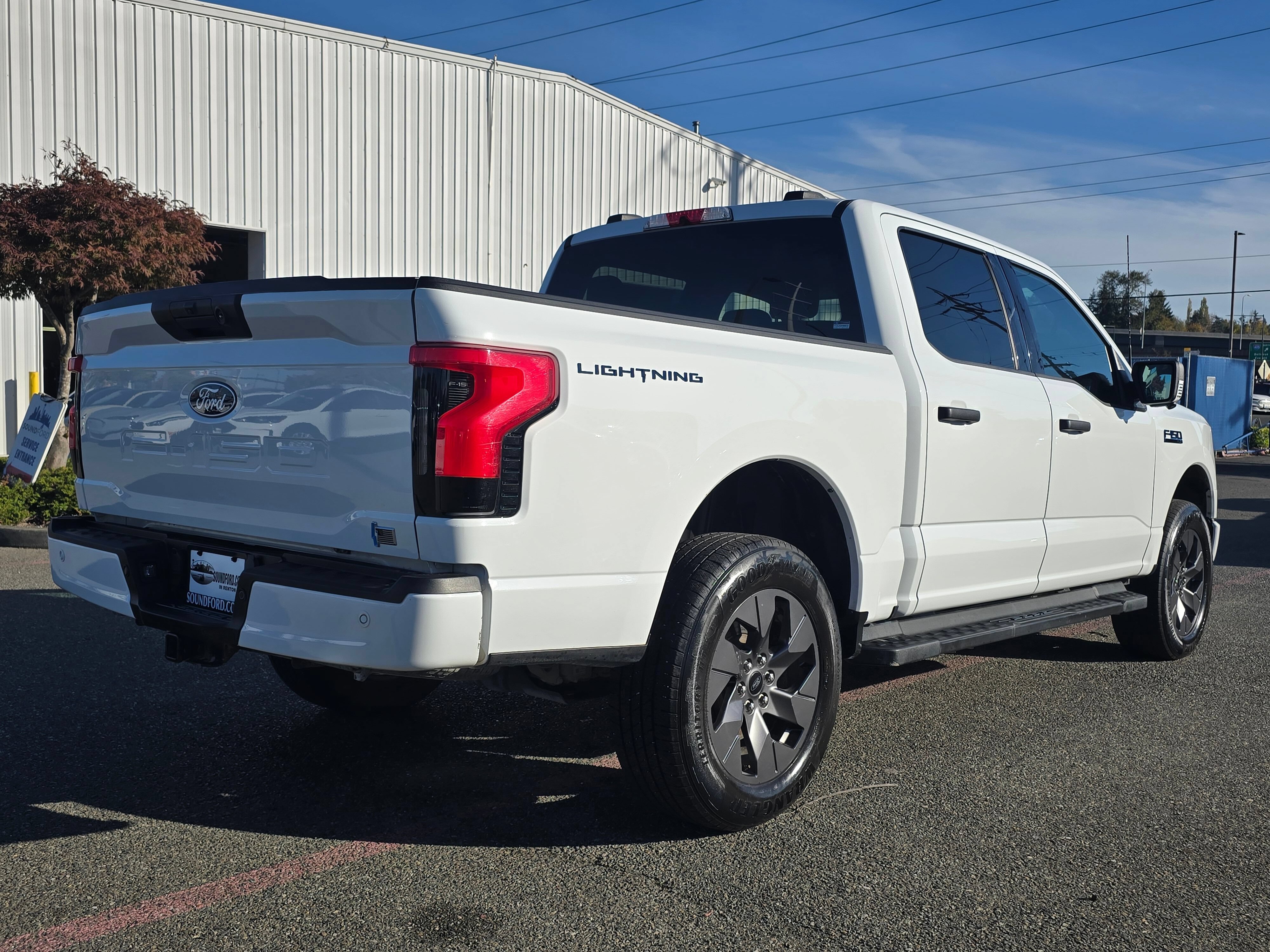 Used 2024 Ford F150 Lightning XLT w/ Max Trailer Tow Package AWD/4WD image 5