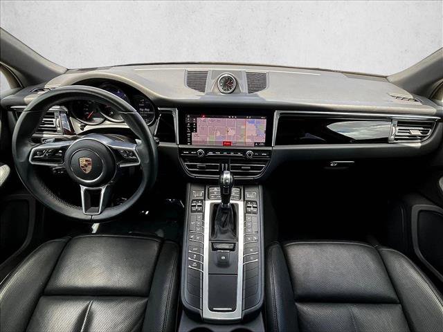 Used 2020 Porsche Macan AWD/4WD image 16