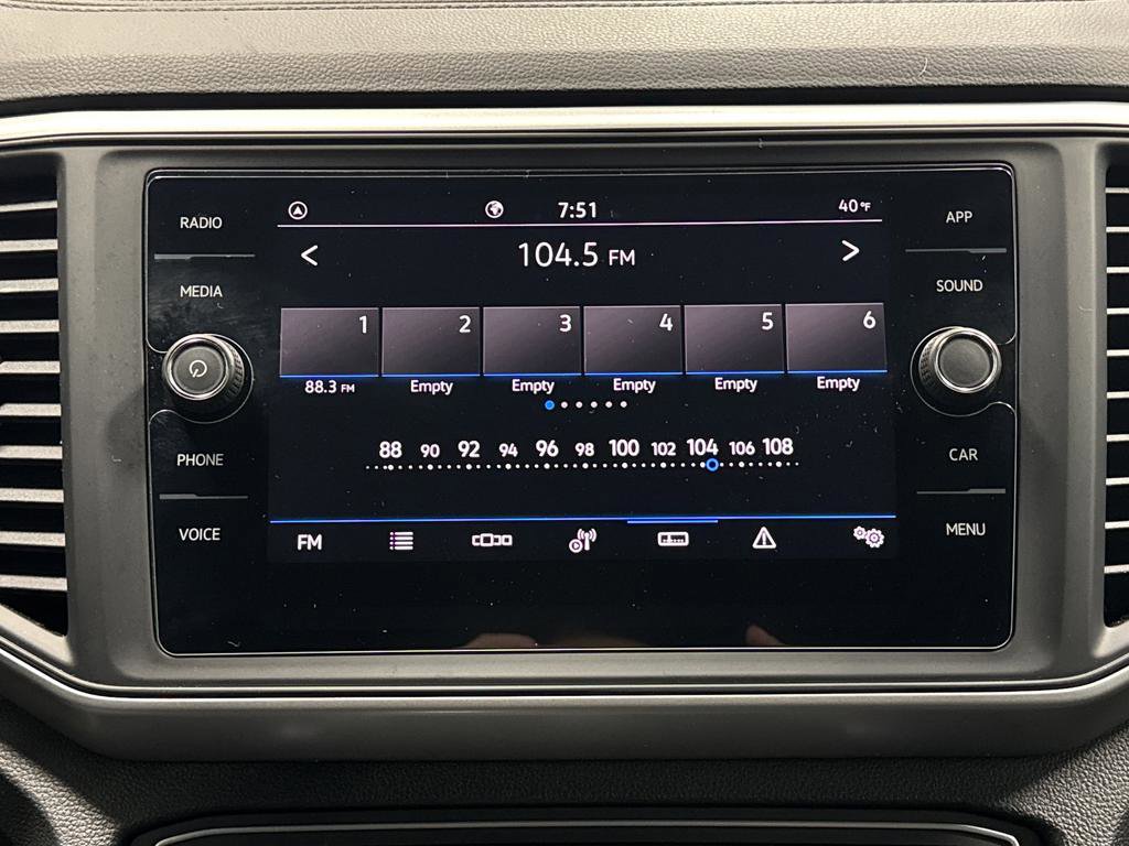 Used 2021 Volkswagen Atlas Cross Sport SE w/ Panoramic Sunroof Package image 18