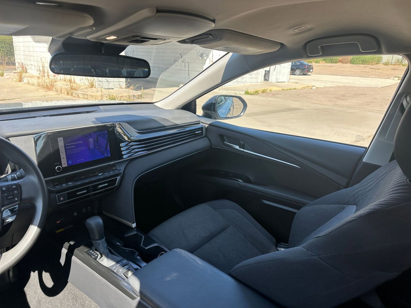 Used 2025 Toyota Camry LE image 34