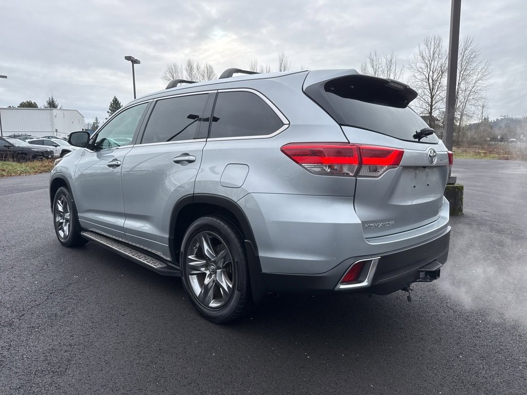 Used 2018 Toyota Highlander Limited Platinum image 5