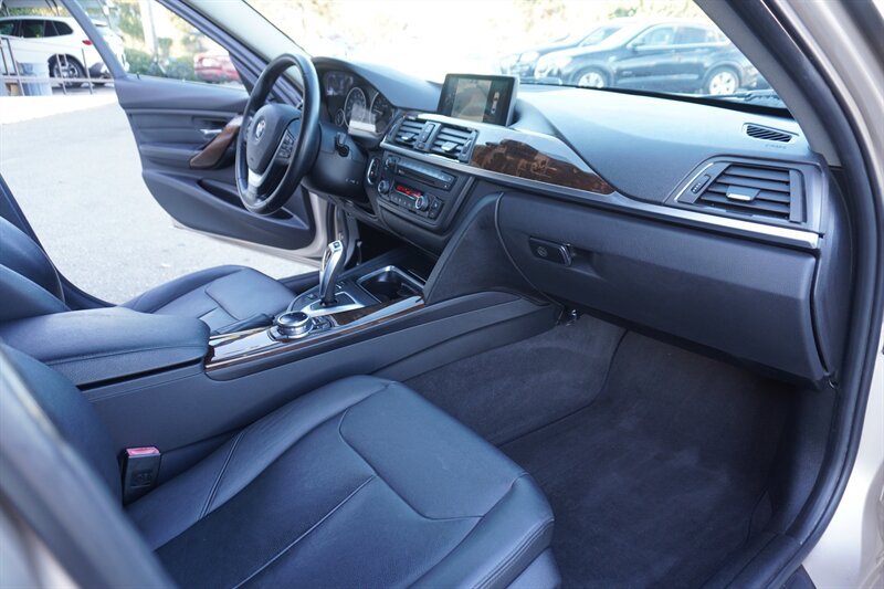 Used 2014 BMW 328i Sedan RWD image 36